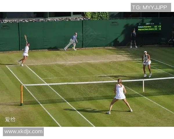 纳瓦罗与佩特科维奇的巅峰对决谁能在赛场上笑到最后